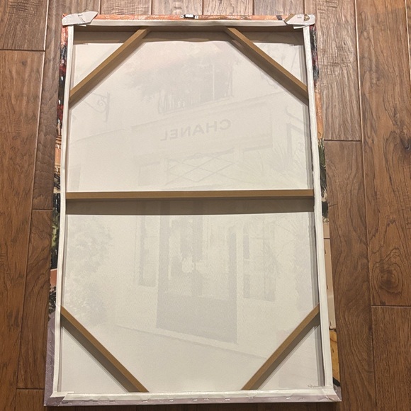 CHANEL Elegant Storefront Canvas with Green and Black Accents - Picture 2 of 7